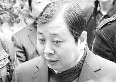 前國(guó)務(wù)院副總理回良玉送花圈悼念吳仁寶