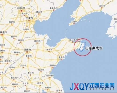中國(guó)空軍一架蘇-27戰(zhàn)機(jī)在山東榮成附近海域墜毀 （圖片來(lái)自網(wǎng)咯）