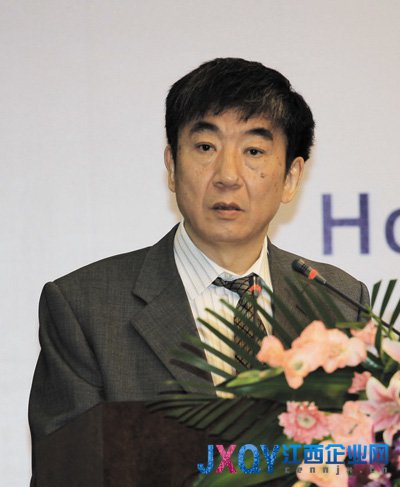 微信動(dòng)了誰的奶酪：運(yùn)營(yíng)商齊發(fā)難 難逃收費(fèi)厄運(yùn)？