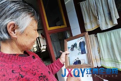 犧牲川籍飛行員喻亮：從軍15年回過3次家(圖)
