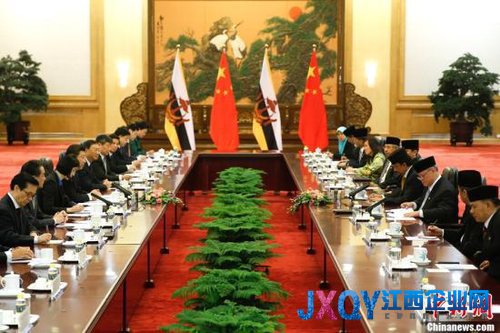 4月5日，中國國家主席習近平在北京人民大會堂與文萊蘇丹哈桑納爾舉行會談。中新社發 盛佳鵬 攝