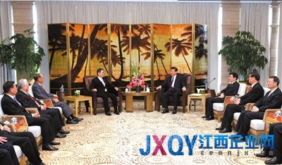 習近平會見蕭萬長 稱將保持對臺政策連續性